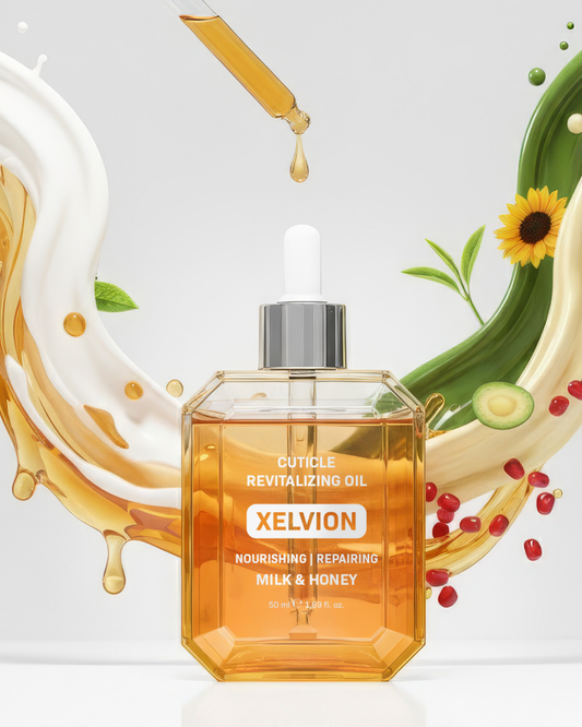 Xelvion Cuticle Revitalizing Oil, besleyici ve onarıcı tırnak eti bakım yağı, süt ve bal özleri ile.